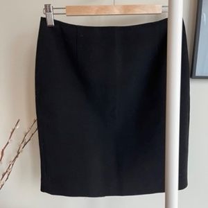 T Tahari Women's Wool Short Suit Skirt Size 2.